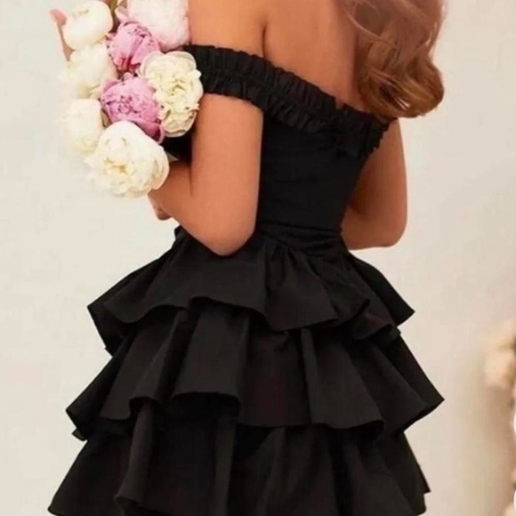 ALAMOUR THE LABEL Black Dress - Picture 1 of 4